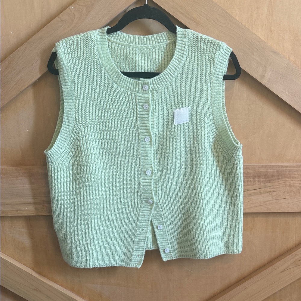 Amazon Women's Mint Green Sleeveless Sweater Vest